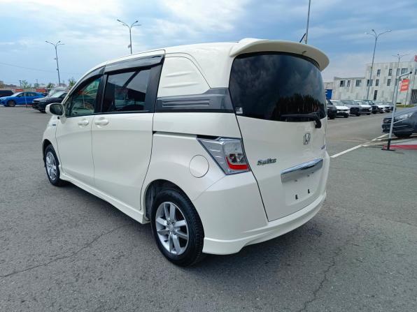 Honda Freed I Рестайлинг с пробегом 2012 года, цена 1 099 995 рублей, 144906 км, компактвэн, Автокод Объявления