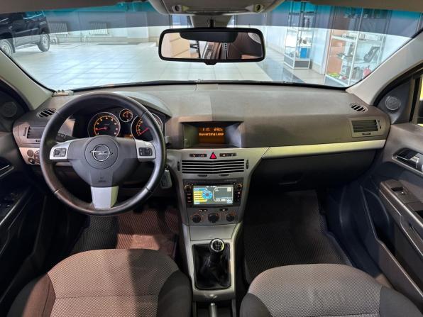 Opel Astra H Рестайлинг с пробегом 2010 года, цена 470 000 рублей, 266011 км, седан, Автокод Объявления