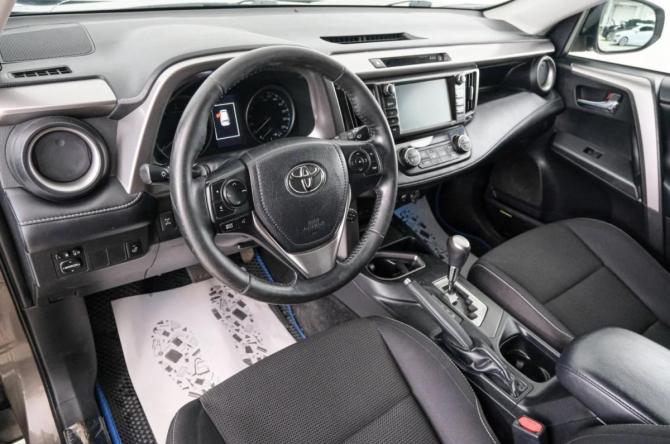 Toyota RAV4 IV (XA40) Рестайлинг с пробегом 2018 года, цена 2 599 000 рублей, 137034 км, внедорожник, Автокод Объявления