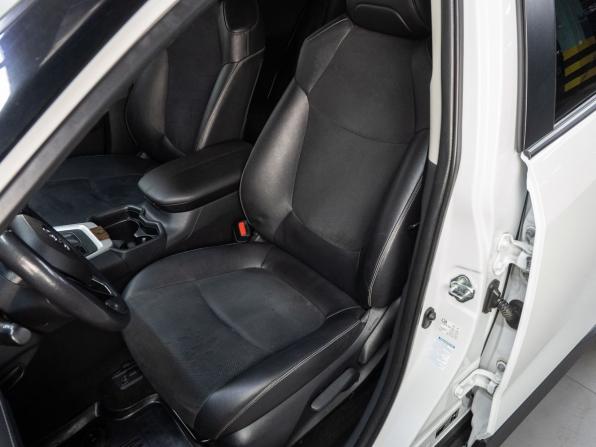 Toyota RAV4 V (XA50) с пробегом 2021 года, цена 3 199 000 рублей, 132715 км, внедорожник, Автокод Объявления