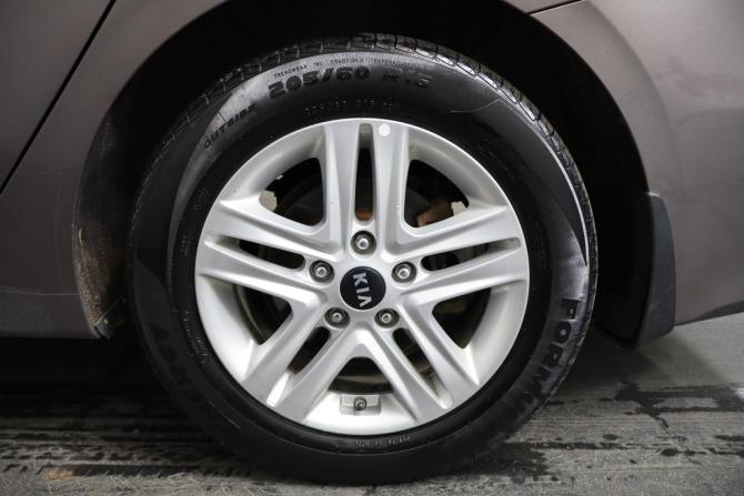 Kia Ceed III с пробегом 2019 года, цена 1 569 000 рублей, 150000 км, универсал, Автокод Объявления