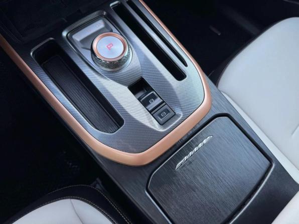 Haval Jolion I с пробегом 2023 года, цена 1 990 166 рублей, 63087 км, внедорожник, Автокод Объявления