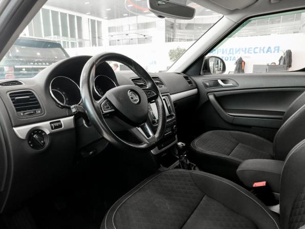 Skoda Yeti I Рестайлинг с пробегом 2016 года, цена 1 258 000 рублей, 105937 км, внедорожник, Автокод Объявления