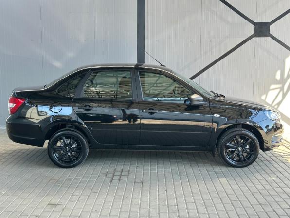 Lada (ВАЗ) Granta I Рестайлинг с пробегом 2026 года, цена 990 000 рублей, 2943 км, седан, Автокод Объявления