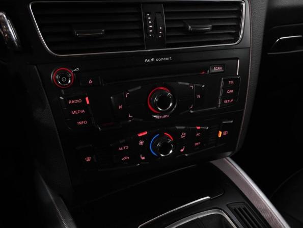 Audi Q5 I (8R) с пробегом 2011 года, цена 1 819 000 рублей, 184117 км, внедорожник, Автокод Объявления