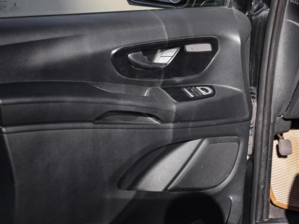 Mercedes-Benz Vito III (W447) с пробегом 2015 года, цена 2 989 000 рублей, 276500 км, минивэн, Автокод Объявления