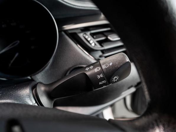 Toyota C-HR I с пробегом 2019 года, цена 1 900 000 рублей, 83000 км, внедорожник, Автокод Объявления
