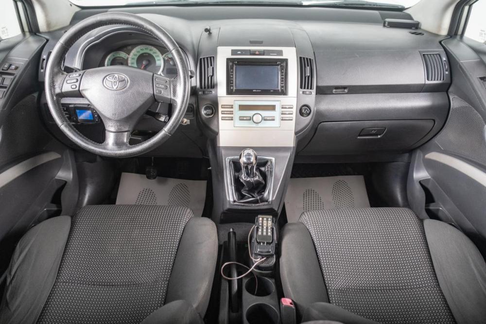 Toyota Corolla Verso I Рестайлинг Томск  - изображение 11