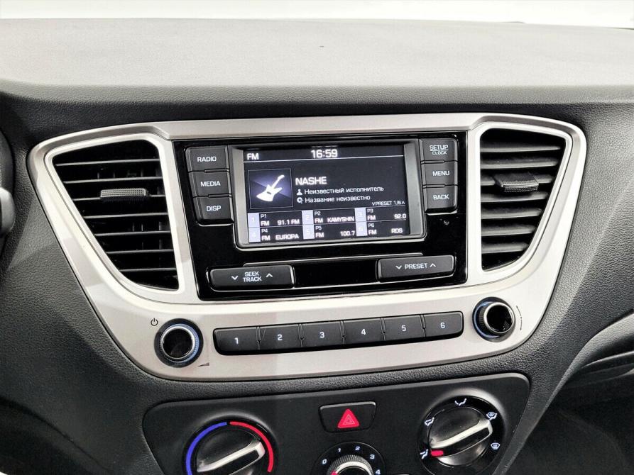 Hyundai Solaris II Москва  - изображение 7