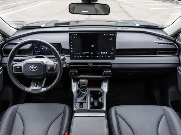 Toyota RAV4 VI (XA60) с пробегом 2026 года, цена 4 437 000 рублей, 3301 км, внедорожник, Автокод Объявления