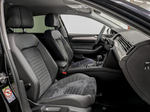Volkswagen Passat B8 Рестайлинг с пробегом 2020 года, цена 2 740 000 рублей, 102593 км, седан, Автокод Объявления
