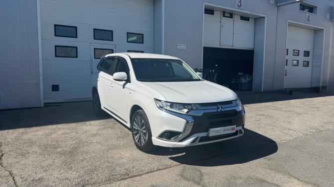 Mitsubishi Outlander III Рестайлинг 3 с пробегом 2022 года, цена 2 653 100 рублей, 51765 км, внедорожник, Автокод Объявления