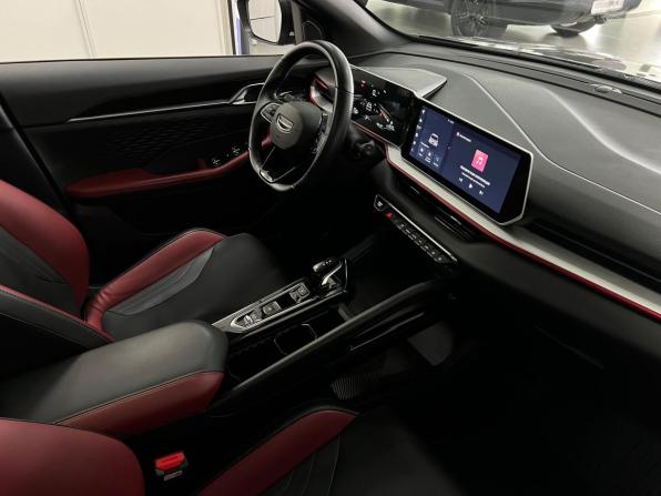 Geely Coolray I Рестайлинг с пробегом 2024 года, цена 2 140 000 рублей, 18000 км, внедорожник, Автокод Объявления