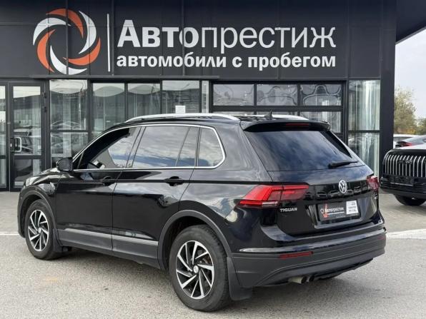 Volkswagen Tiguan II с пробегом 2018 года, цена 2 389 000 рублей, 134094 км, внедорожник, Автокод Объявления