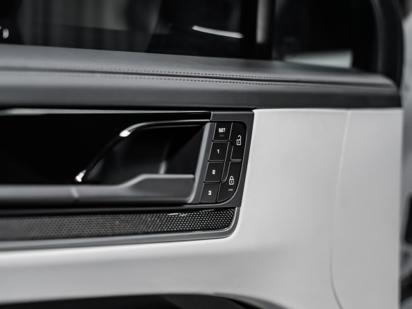 Новый Porsche Cayenne III Рестайлинг 2024 года, цена 23 472 200 рублей, внедорожник, Автокод Объявления