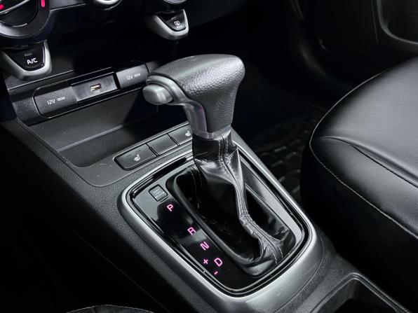 Kia Rio IV Рестайлинг с пробегом 2020 года, цена 799 000 рублей, 130593 км, седан, Автокод Объявления