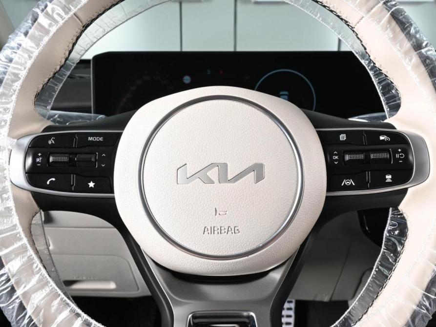 Kia K5 III Рестайлинг Ростов-на-Дону  - изображение 12