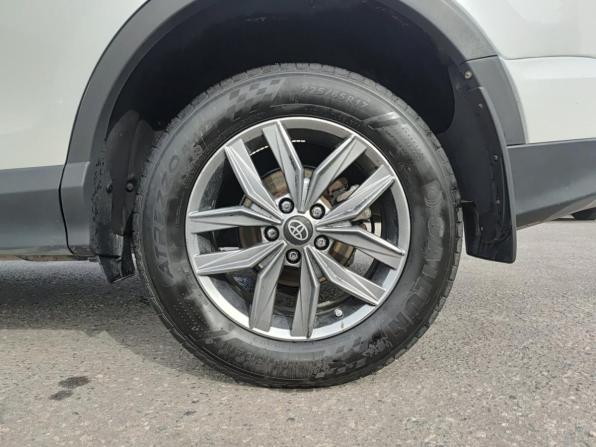 Toyota RAV4 IV (XA40) Рестайлинг с пробегом 2018 года, цена 1 590 000 рублей, 247465 км, внедорожник, Автокод Объявления