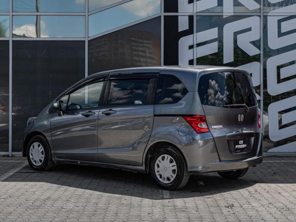 Honda Freed I с пробегом 2010 года, цена 1 050 000 рублей, 192101 км, компактвэн, Автокод Объявления