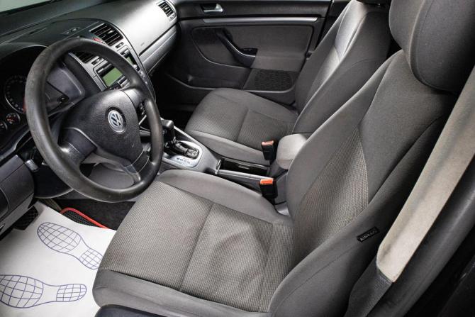 Volkswagen Jetta V с пробегом 2009 года, цена 529 000 рублей, 180000 км, седан, Автокод Объявления