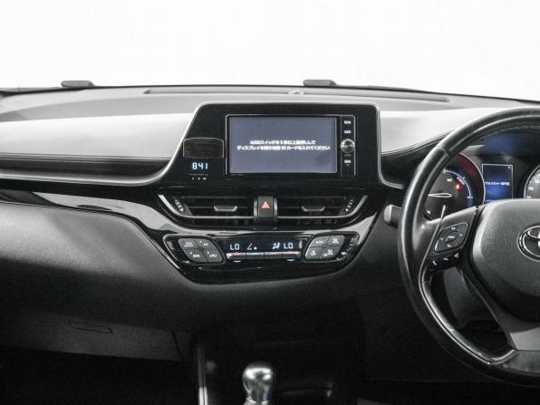 Toyota C-HR I с пробегом 2017 года, цена 1 800 000 рублей, 92515 км, внедорожник, Автокод Объявления