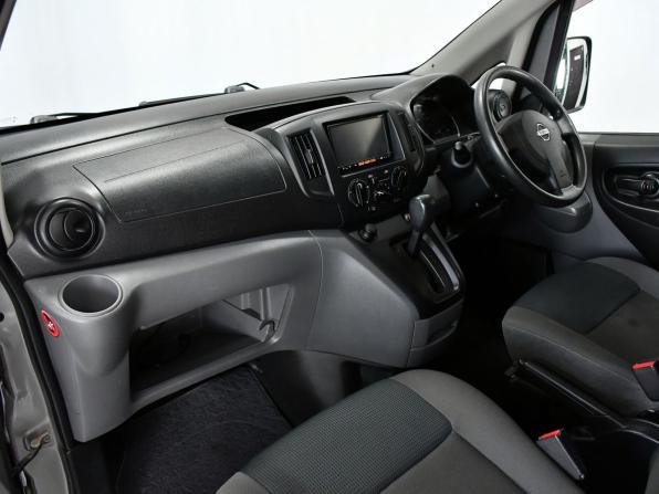 Nissan NV200 с пробегом 2016 года, цена 1 325 000 рублей, 179000 км, минивэн, Автокод Объявления