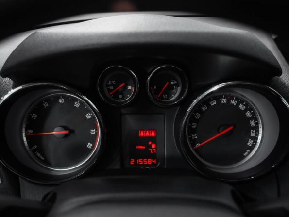 Opel Mokka I с пробегом 2014 года, цена 869 000 рублей, 217000 км, внедорожник, Автокод Объявления