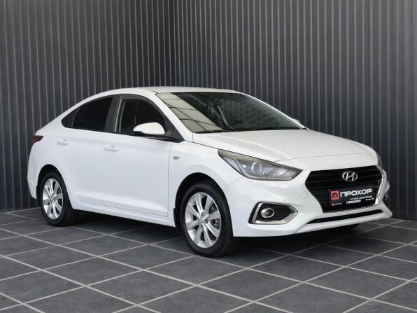 Hyundai Solaris II с пробегом 2017 года, цена 1 282 999 рублей, 98327 км, седан, Автокод Объявления