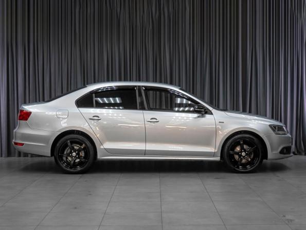 Volkswagen Jetta VI с пробегом 2013 года, цена 899 000 рублей, 257369 км, седан, Автокод Объявления
