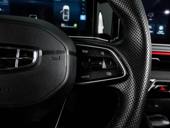 Geely Coolray I Рестайлинг с пробегом 2023 года, цена 2 099 000 рублей, 38759 км, внедорожник, Автокод Объявления
