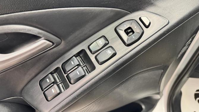 Hyundai ix35 I с пробегом 2011 года, цена 1 039 000 рублей, 264107 км, внедорожник, Автокод Объявления
