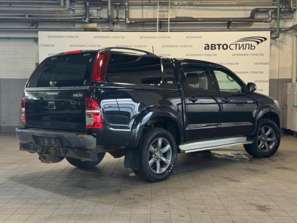 Toyota Hilux VII Рестайлинг с пробегом 2012 года, цена 1 699 000 рублей, 180710 км, пикап, Автокод Объявления