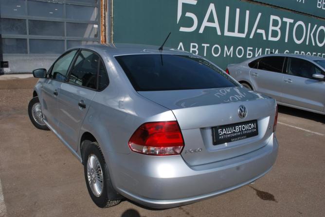 Volkswagen Polo V с пробегом 2013 года, цена 855 000 рублей, 102100 км, седан, Автокод Объявления