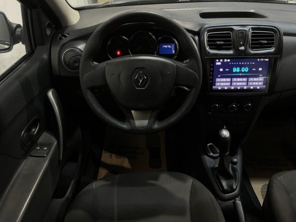 Renault Logan II с пробегом 2015 года, цена 645 000 рублей, 173854 км, седан, Автокод Объявления