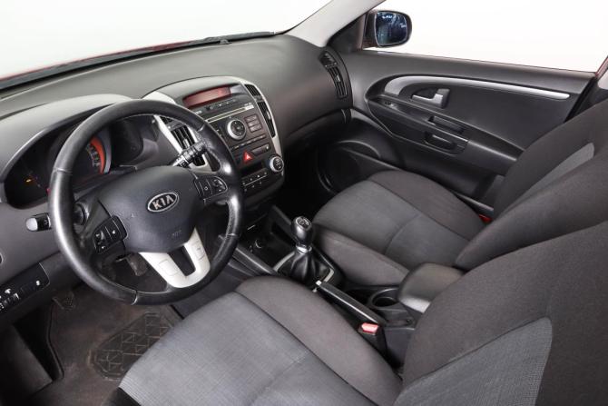 Kia Ceed I Рестайлинг с пробегом 2010 года, цена 679 000 рублей, 199125 км, хэтчбек, Автокод Объявления