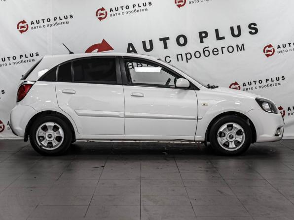Kia Rio II Рестайлинг с пробегом 2011 года, цена 649 000 рублей, 216461 км, хэтчбек, Автокод Объявления