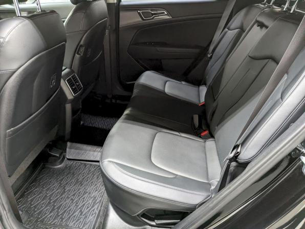 Kia Sportage V с пробегом 2022 года, цена 3 490 000 рублей, 52300 км, внедорожник, Автокод Объявления