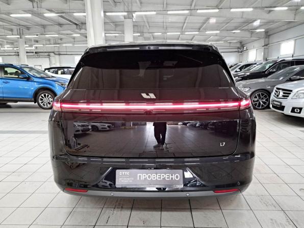 Li Auto (Lixiang) L7 I Рестайлинг с пробегом 2024 года, цена 5 800 000 рублей, 33500 км, внедорожник, Автокод Объявления