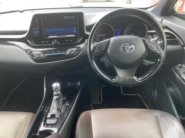 Toyota C-HR I с пробегом 2017 года, цена 1 293 600 рублей, 103412 км, внедорожник, Автокод Объявления