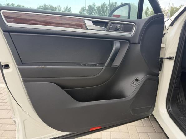 Volkswagen Touareg II с пробегом 2011 года, цена 1 750 000 рублей, 350672 км, внедорожник, Автокод Объявления