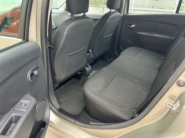 Renault Logan II с пробегом 2014 года, цена 540 000 рублей, 223000 км, седан, Автокод Объявления