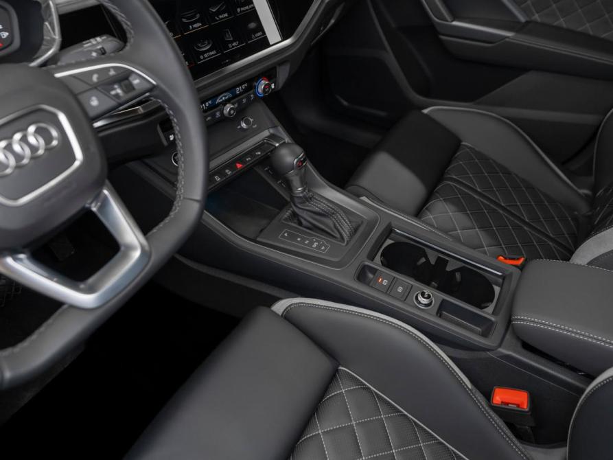 Audi Q3 II (F3) Москва  - изображение 14