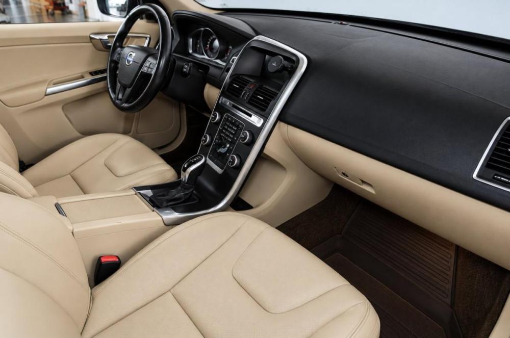Volvo XC60 I Рестайлинг Челябинск  - изображение 11
