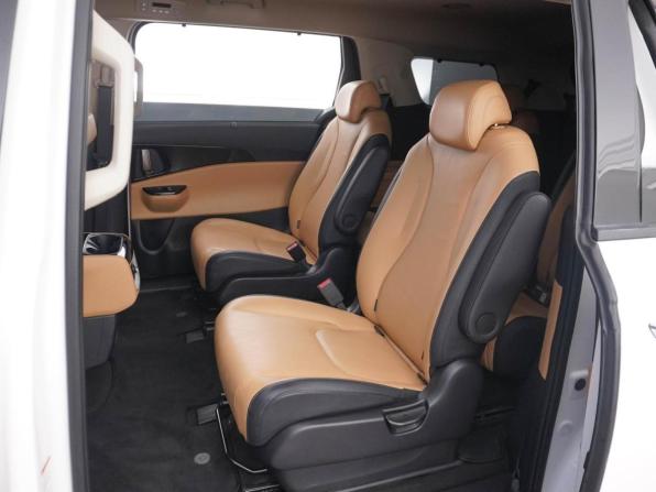Kia Carnival IV с пробегом 2022 года, цена 3 499 798 рублей, 140096 км, минивэн, Автокод Объявления
