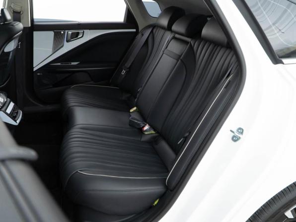 Kia K8 I Рестайлинг с пробегом 2025 года, цена 6 299 077 рублей, 57 км, седан, Автокод Объявления