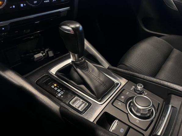 Mazda 6 III (GJ) Рестайлинг с пробегом 2016 года, цена 2 400 000 рублей, 83032 км, седан, Автокод Объявления