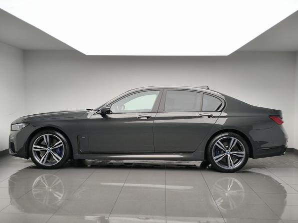 BMW 7 серии VI (G11/G12) Рестайлинг с пробегом 2019 года, цена 6 540 000 рублей, 86710 км, седан, Автокод Объявления