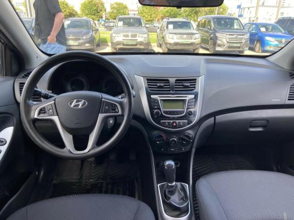Hyundai Solaris I с пробегом 2014 года, цена 745 000 рублей, 142355 км, седан, Автокод Объявления