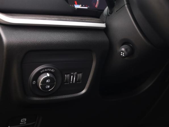 Jeep Grand Cherokee V (WL) с пробегом 2022 года, цена 5 399 000 рублей, 80269 км, внедорожник, Автокод Объявления