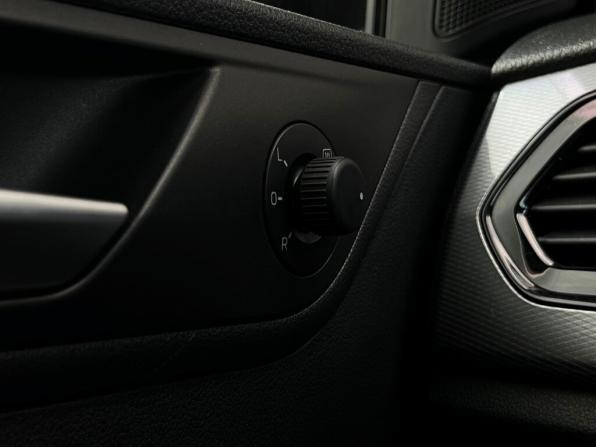 Volkswagen Polo VI с пробегом 2020 года, цена 1 638 400 рублей, 67539 км, лифтбек, Автокод Объявления